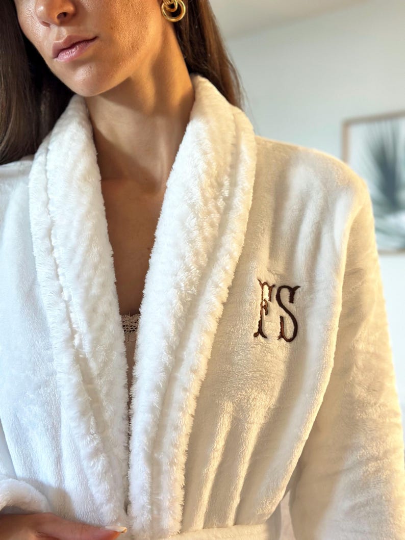 Personalized White Embroidered Plush Bathrobe