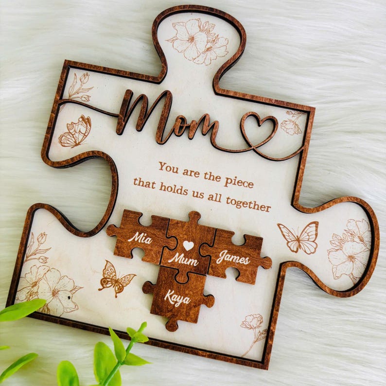 Personalized Puzzle Piece Sign for Mom with Kids Names 